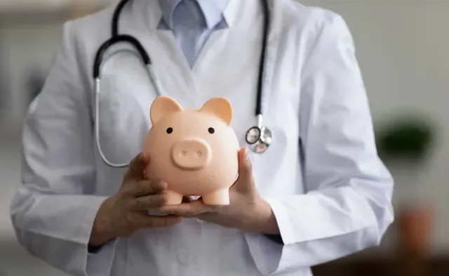 Negotiating 101: Four Tips to Navigate Nurse Compensation